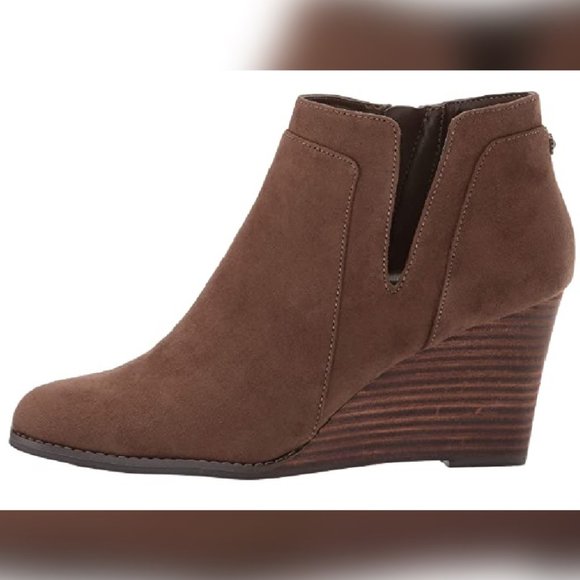 Anne Klein Retro Vibes | Vegan Suede Wedge Booties | Size 10.5 - Picture 2 of 15